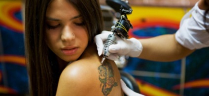 Hogyan meggyőzni a szülőket, hogy a tetoválás - tippek a mester tetoválás