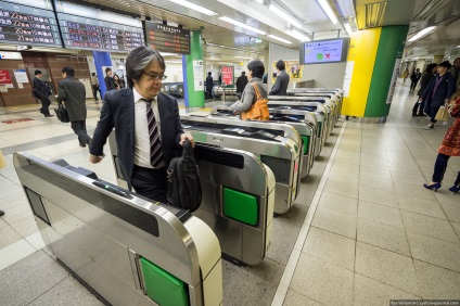 Hogyan működik a tokiói metró, frissebb - a legjobb a nap, amit valaha is szüksége van!