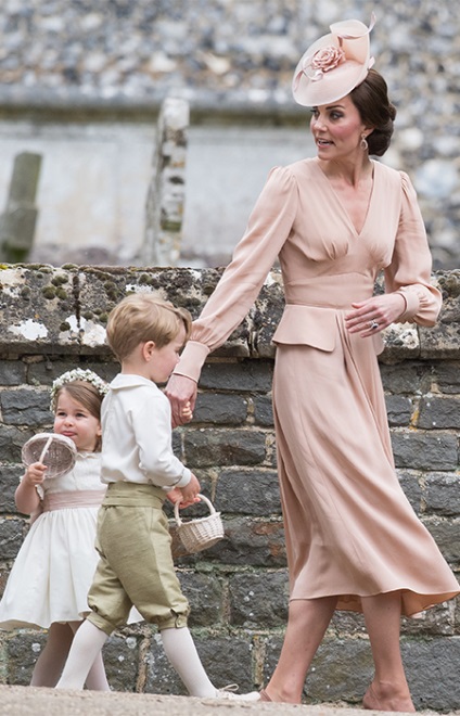 Keyt Middlton tett egy csobbanás a esküvőre a húga Pippa és James Matthews, hello! (Keyt Middlton News) Keyt Middlton tett egy csobbanás a esküvőre a húga Pippa és James Matthews, hello!