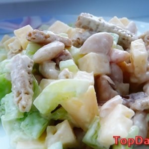 Klasszikus Cézár saláta házi csirke recept fényképpel (otthon) Klasszikus Cézár saláta házi csirke recept egy fotó