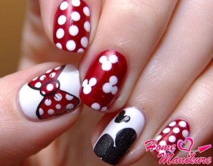 Manikűr Mickey Mouse tervez körmök fotó (Mikki Maus Nail manikűr fotó tervezési rajzolni) Manikűr Mickey Mouse tervez körmök fotó