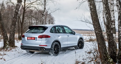 Mi kommunikálni fojtott hangon a kompresszoros Porsche Cayenne s