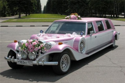 Esküvői autó dekoráció, árnyalatok és sajátosságok