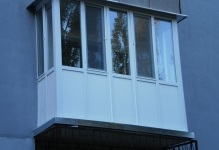 Az ablakok az erkélyre loggia, műanyag, dupla üvegezésű ablak beépítése, ablakok pvc üvegezés rendesen, erkély