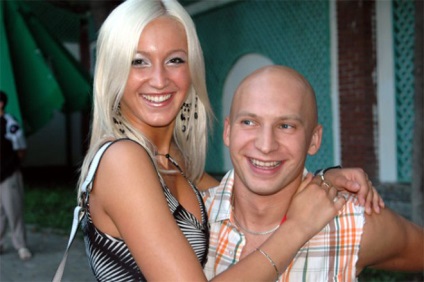 Olga Buzova - életrajz, a személyes élet, fotó, Dmitry Tarasov, válás, levelezés Nagiyev és (élet) Olga Buzova - életrajz, a személyes élet, fotó, Dmitry Tarasov, a válás, és levelezés Nagiyev