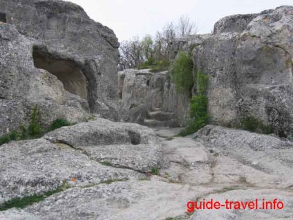 Cave város Eski-Kermen - független utat a Krím