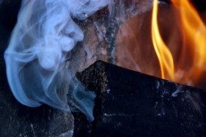 Miért dohányzik kályha vagy kandalló lehetséges okok