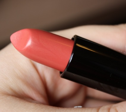 Rúzs Shiseido tökéletes rouge or341 felülvizsgálat és make-up kék nyilak, Elia Chaba