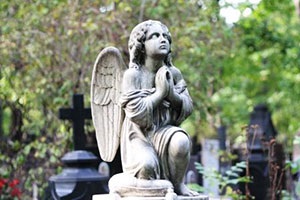 A látogatás a temetőbe, hogy milyen gyakran kell ezt csinálni rituális ház „pihenő”