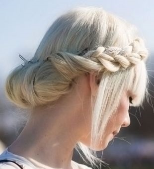 Святкові зачіски - 588 фото красивих зачісок на свято