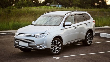 Problémákat és hiányosságokat (Mitsubishi Outlander) Mitsubishi Outlander 3 futás