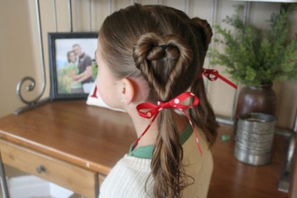 Egyszerű frizurák lányoknak az óvodában minden nap, Photo & Video