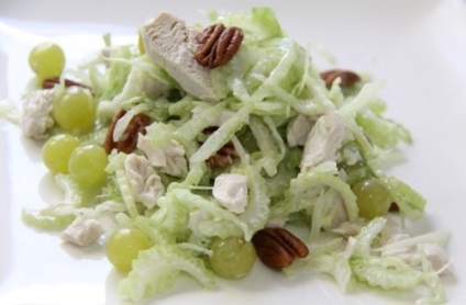 Saláták a szár zeller fényes ízű és minimális kalória!