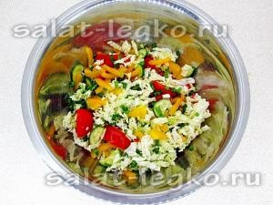 Saláta - fény - a paprika recept egy fotó