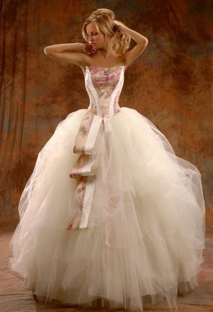 Найшикарніші і красиві весільні сукні