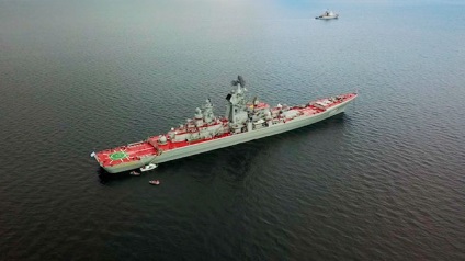 Megnyerésével a történelem, a hajó részt vett a felvonuláson, hogy a nap az orosz haditengerészet