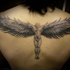 Angyalok tetoválás értelmében - a jelentését a szimbólum lányok és a fiúk
