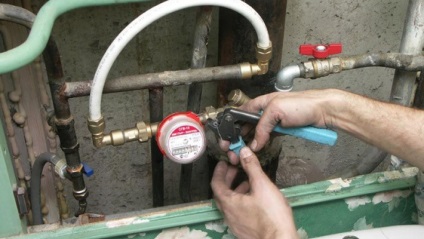 Szerelési obschedomovogo counter hideg vízzel áramkör leírása
