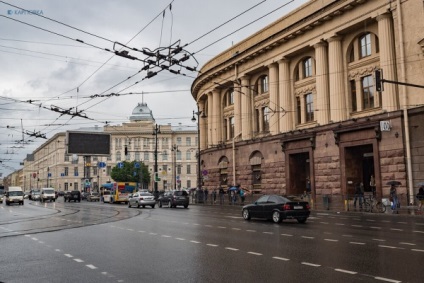 Éri el a földalatti sem, hogyan került Szentpéterváron metró fotók „előtte” és „utána”