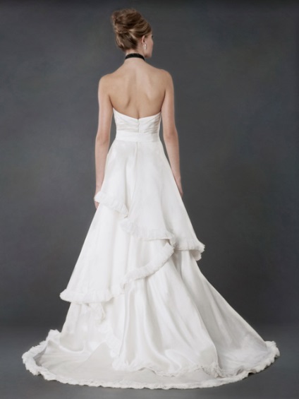 Alyne esküvői ruha a stílus Odri Hepborn