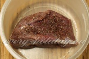 Sült sonka marhahús fólia a sütőben recept egy fotó