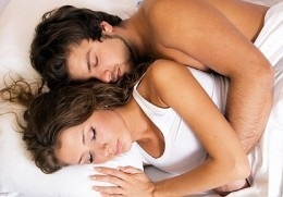 Mit jelentenek a testtartás, amely az alvó pár, egészséges élet