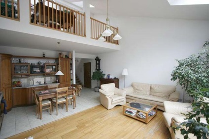 Duplex apartman érmén egy fotó a belső (lapos) Duplex apartman belsőépítészeti fotó