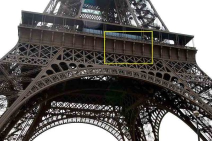 Eiffel-torony fotó leírt (jelentése piramis) Eiffel-torony fotó leírás