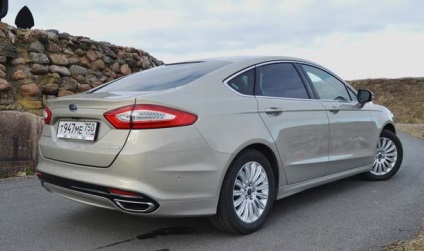 Ford fúziós g 2017 2018 (2018) Ford Fusion 2017 2018 g