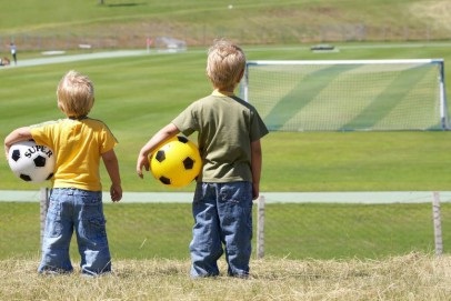 Labdarúgás for Children, vagy ártalom, fitness közösségi portál fitneszrajongó, wellness, szépség