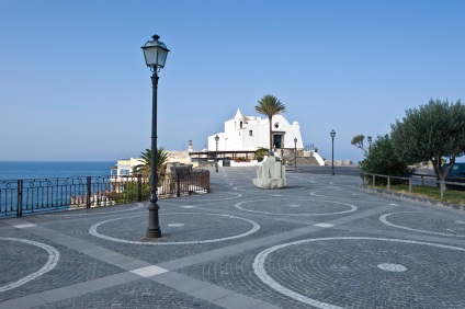 Ischia - ingyenes útmutató utazunk (Ischia) Ischia - ingyenes útmutató az utazók számára