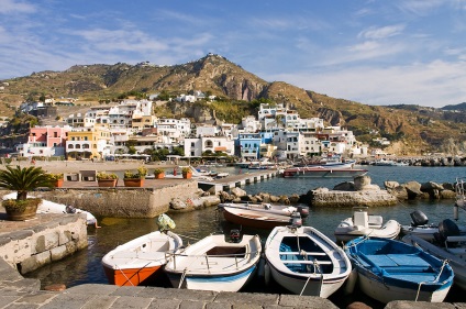 Ischia - ingyenes útmutató utazunk (ütés forrása a szépség a fiatalok) Ischia - ingyenes útmutató az utazók számára