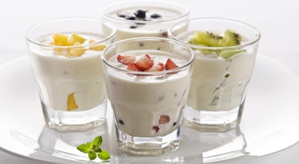 Joghurt szoptató anya - ez lehet az első hónapban, az ivás, a gabonafélék, áfonya
