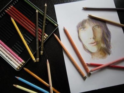 Hogyan kell felhívni a portré színes ceruzák