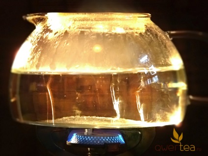 Hogyan vízmelegítésre tea (fűtött) Hogyan vízmelegítésre tea