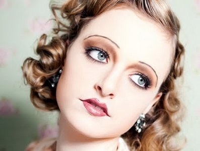 Hogyan készítsünk egy make-up retro stílusban horoshistka jó tippeket és tanácsokat a nők