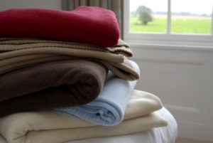 Hogyan mossuk át a gyapjú és gyapjú dolgokat (takaró, köpeny), bármilyen hőmérsékleten