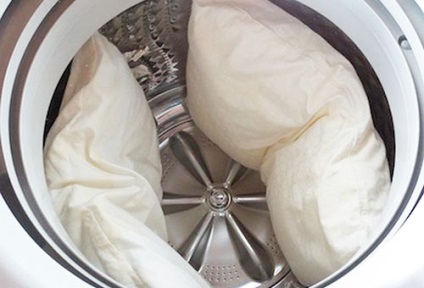 Hogyan mossa készült párna bambusz mosógépben