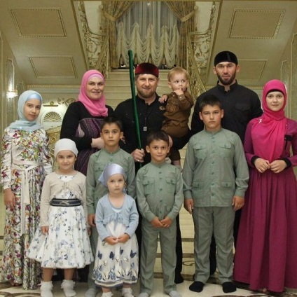 Hogyan lehet elvenni csecsen szertartások, hagyományok, ünnepek forgatókönyvek