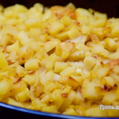 Burgonya bográcsban - recept krumpli bográcsban