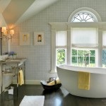 Szép design az ablakok a fürdőszoba kicsi és nagy, klasszikus és modern