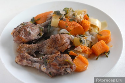 Csirke párolt bor, egyszerű receptek (csirke) Csirke párolt bor, egyszerű receptek