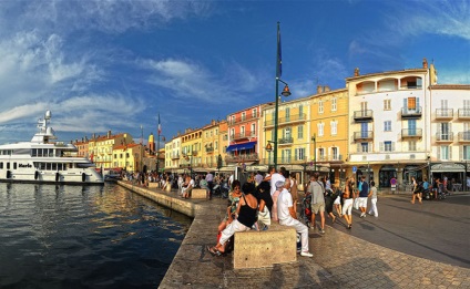 Az üdülőváros St. Tropez (Saint Tropez) Az üdülőváros St. Tropez