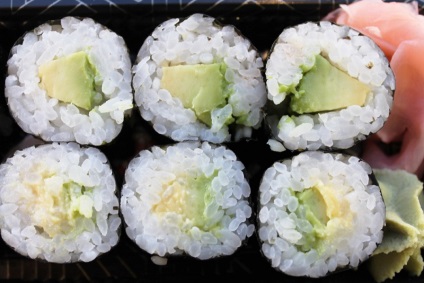 Makidzusi - sushi, hengerelt tekercsek (nori) Makidzusi - sushi, hengerelt tekercsek