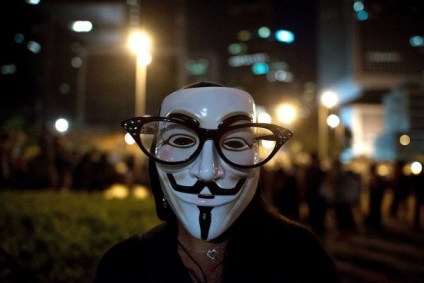 Anonymous maszk - a forrása a jó hangulat (Fox) Anonymous maszk - a forrása a jó hangulat