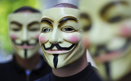 Anonymous maszk - a forrása a jó hangulat (a tiltakozók) Anonymous maszk - a forrása a jó hangulat