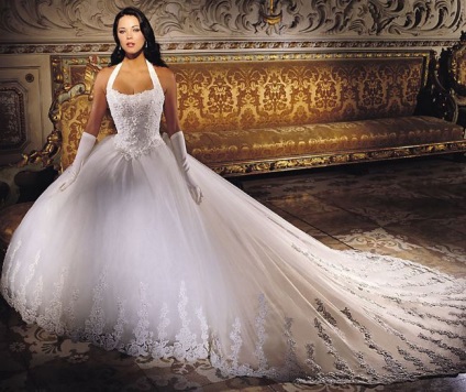 Tud-e a vőlegény a menyasszony, hogy válasszon egy esküvői ruha