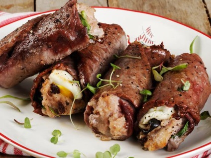 Hús tekercsek 1 töltelékkel (töltelék Hús tekercsek Recept) Hús tekercsek töltött 1