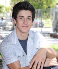 A karakterek a televíziós sorozat Wizards of Waverly Place (gyermekek körében család) A karakterek a televíziós sorozat Wizards of Waverly Place