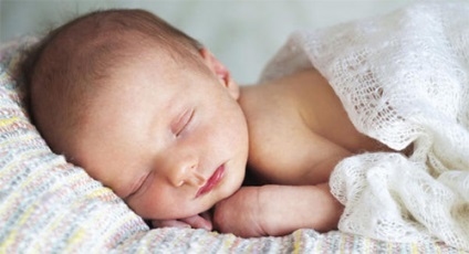 Miért újszülött alszik sokat a fő oka a jelenségnek